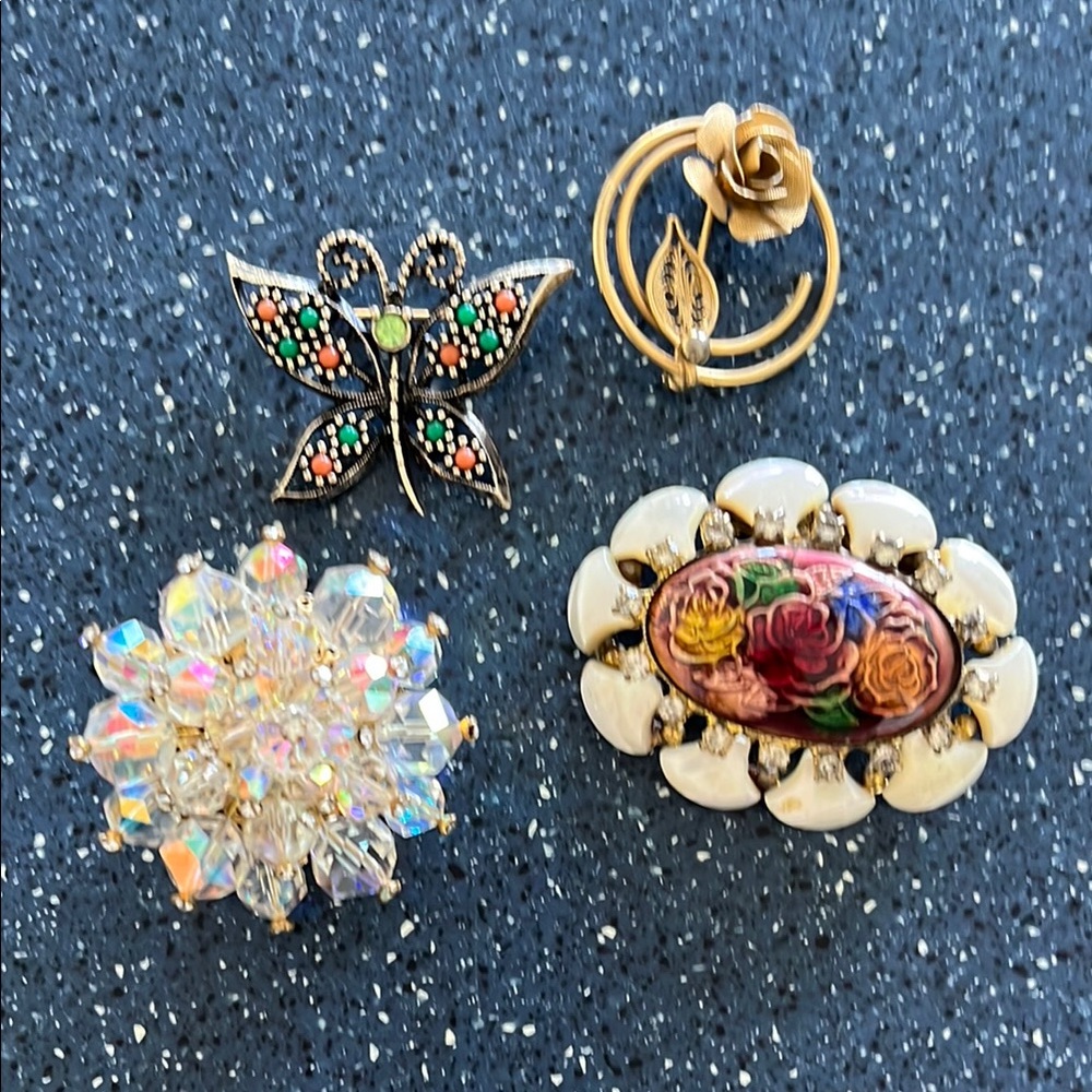 4 Elegant Multicolor Brooches -2 Sara Coventry
